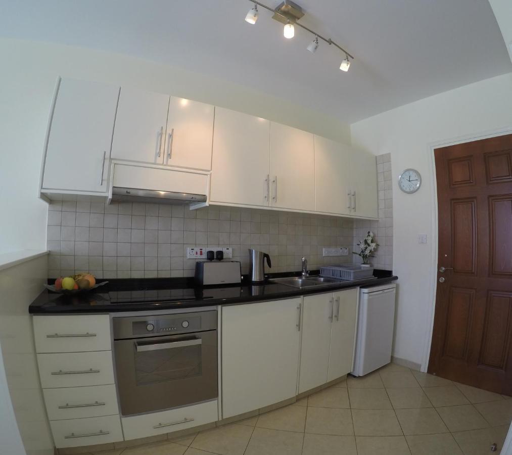 Kato Paphos Suites Экстерьер фото
