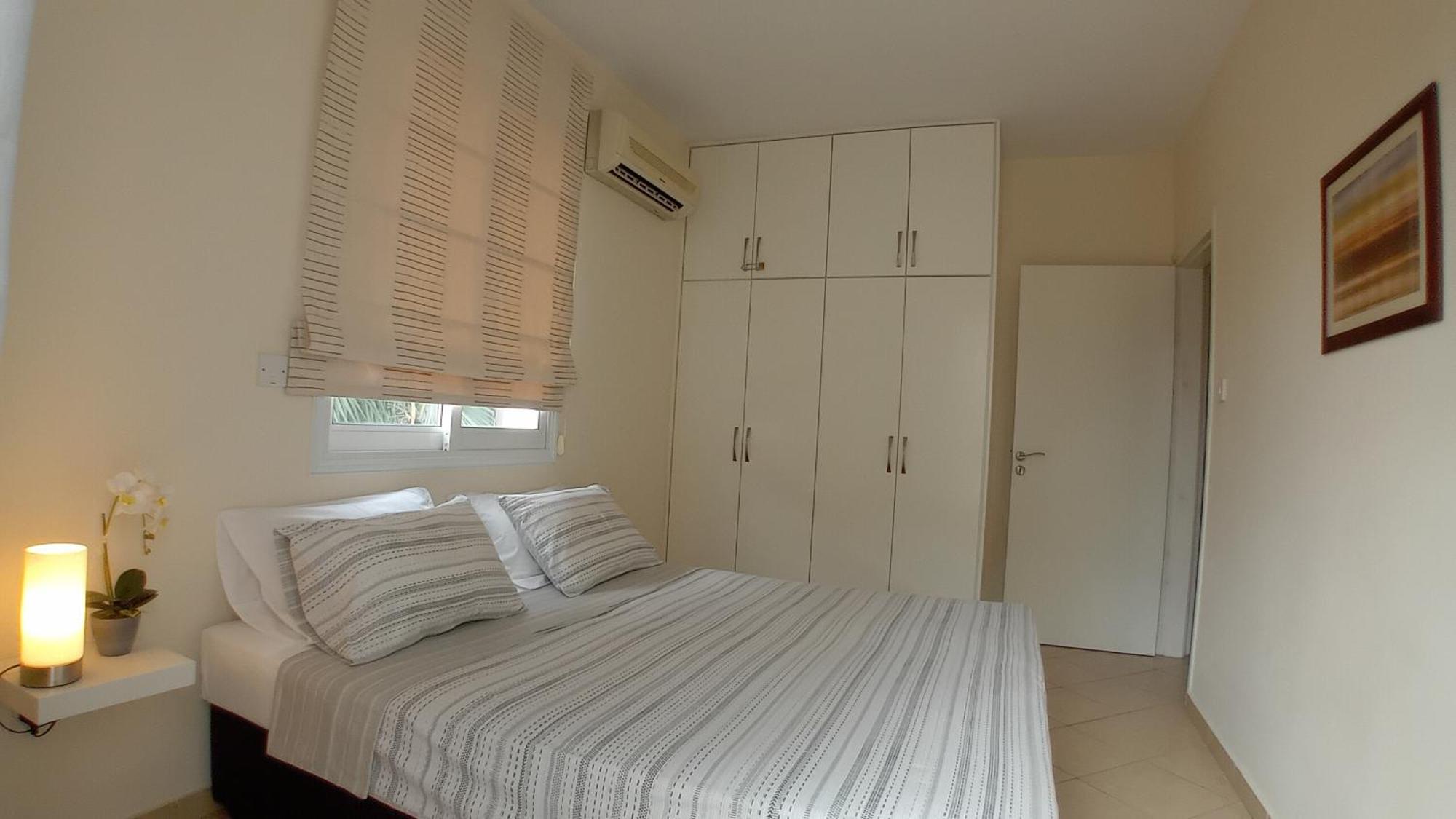 Kato Paphos Suites Экстерьер фото