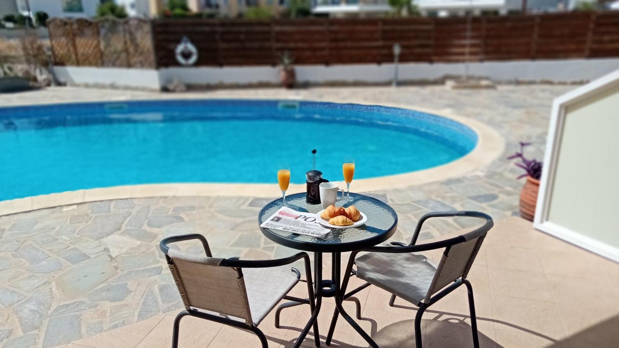 Kato Paphos Suites Экстерьер фото