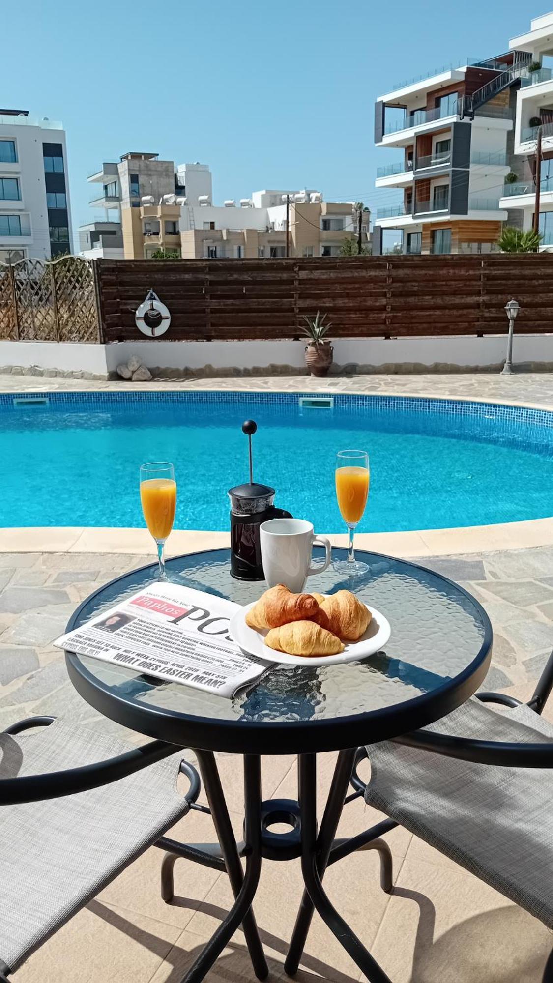 Kato Paphos Suites Экстерьер фото