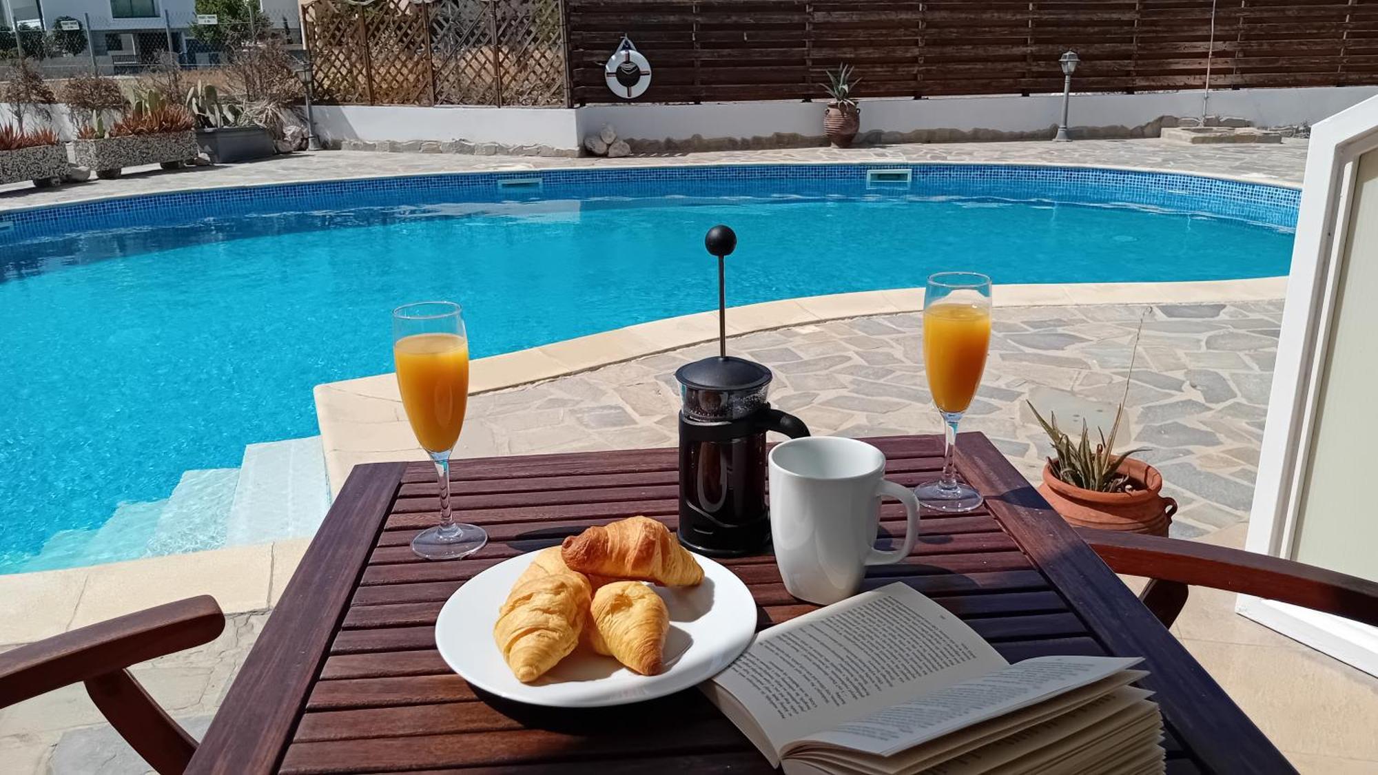 Kato Paphos Suites Экстерьер фото