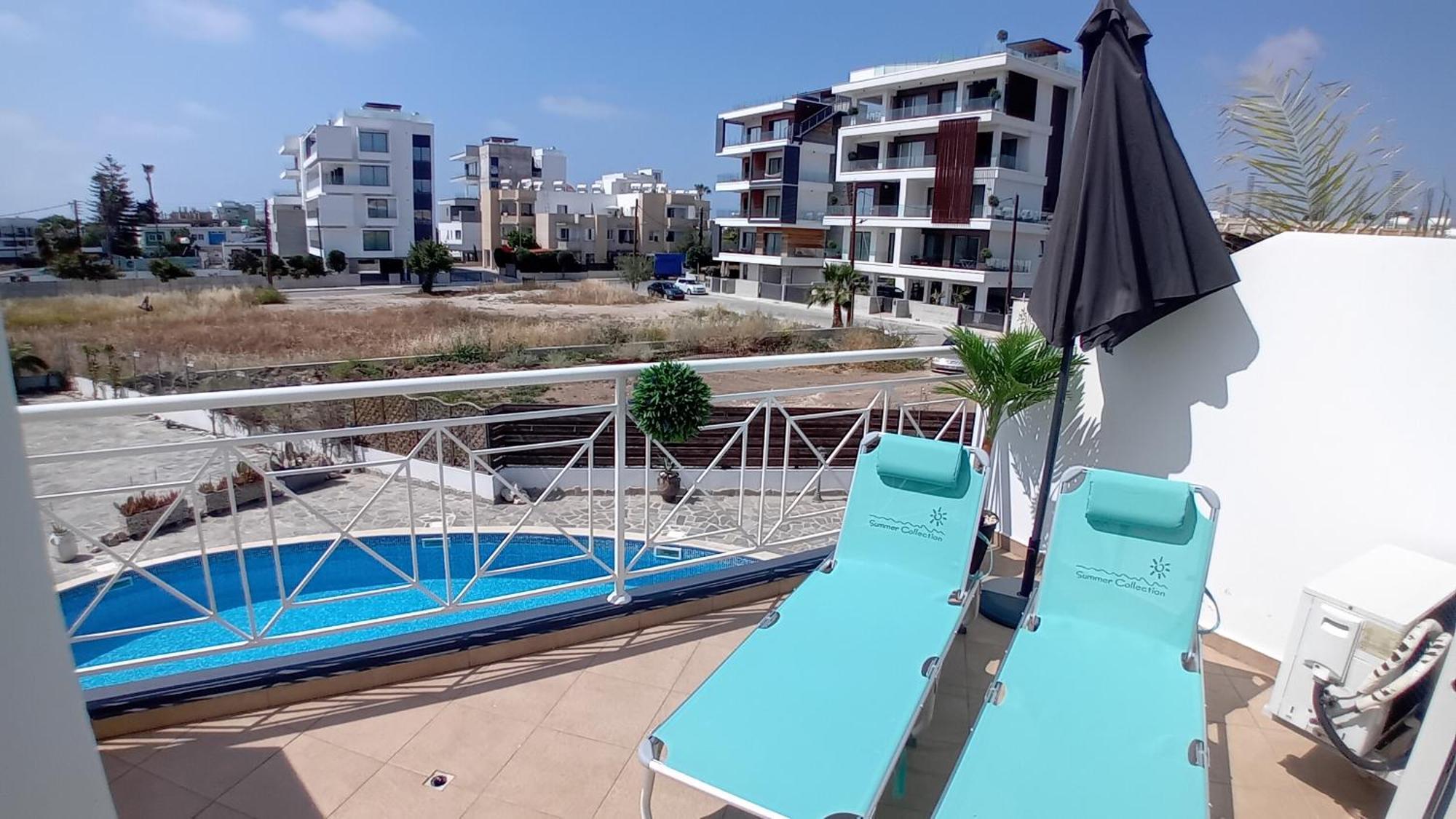 Kato Paphos Suites Экстерьер фото